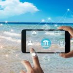 tengerparton digitális ügyintézés mobiltelefonnal